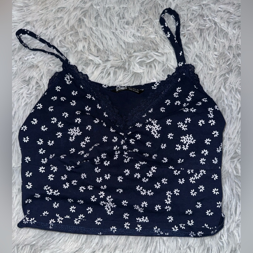 Shein Cropped Tank Top 🤍